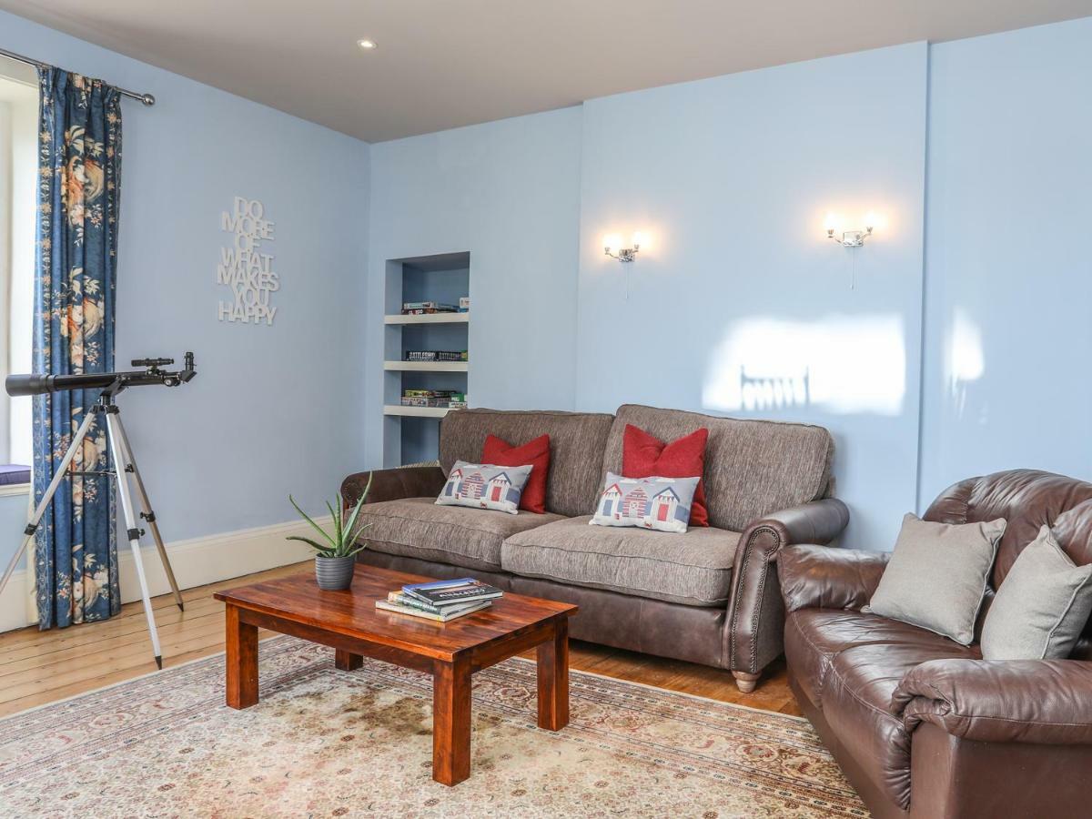 Gadlys House - Waters Edge Apartment Бiuмарис Екстериор снимка